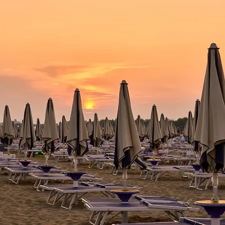 Apartment Incredible With Private Garden - Beahost Bibione